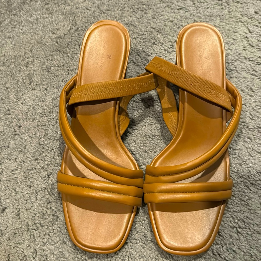 Warm brown heeled strappy sandles